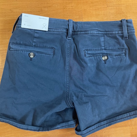 American Eagle Super Stretch Low rise midi shorts - Picture 3 of 3
